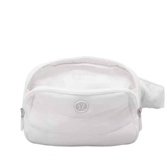 NWT Lululemon Everywhere Belt Bag 1L Wonder Puff - Picture 4 of 8
